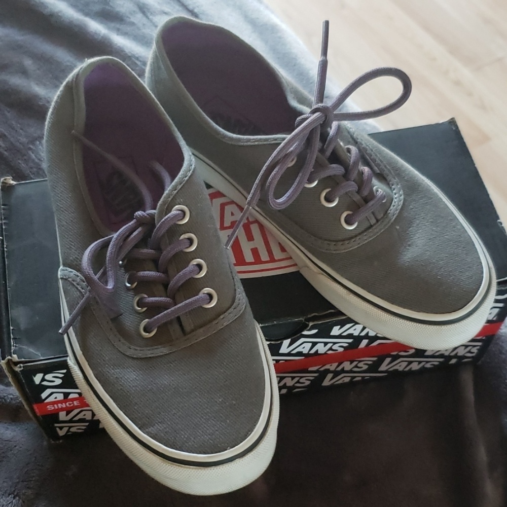 Van's